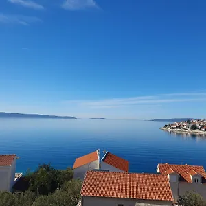 villa-wind.hotels-in-trogir.com/